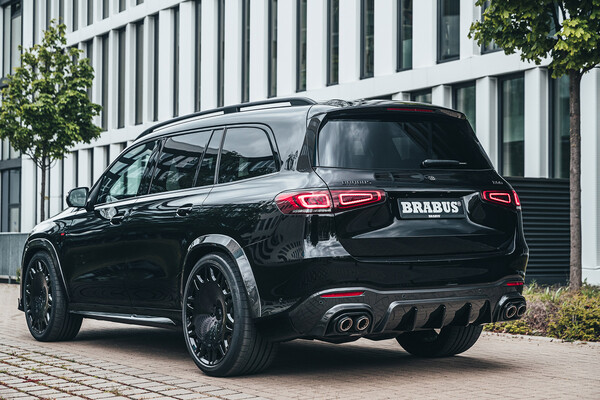 Машина brabus 800