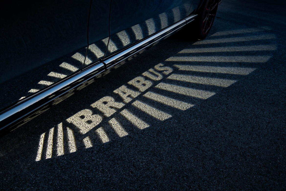 Mercedes-Benz V260 sèt chèz machin komèsyal modifye machin konplè de koulè  pèsonalizasyon - Nouvèl - Bonwell International Industrial Limited
