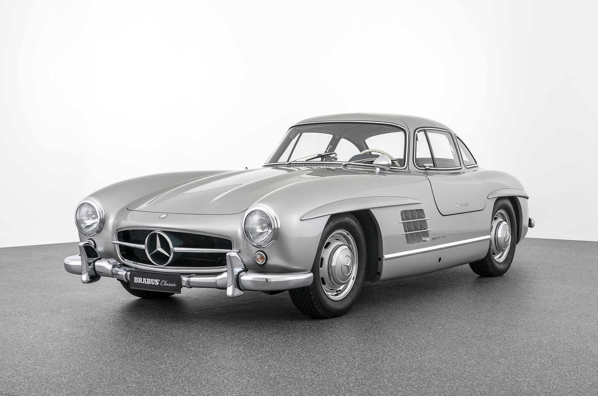 Mercedes-Benz 300 SL Gullwing - Classics - Cars - BRABUS